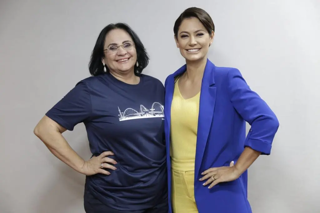 DF: Republicanos quer Damares ao governo e Michelle ao Senado em 2026