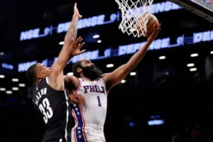 Playoffs da temporada 2022/23 da NBA estão na área com 16 times na briga pelo cobiçado troféu Larry O'Brien (Foto: Sarah Stier/NBA)