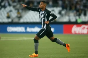 O atacante marcou um dos gols do Botafogo na goleada em cima do César Vallejo, pela Copa Sul-Americana | Foto: Vitor Silva/Botafogo FR