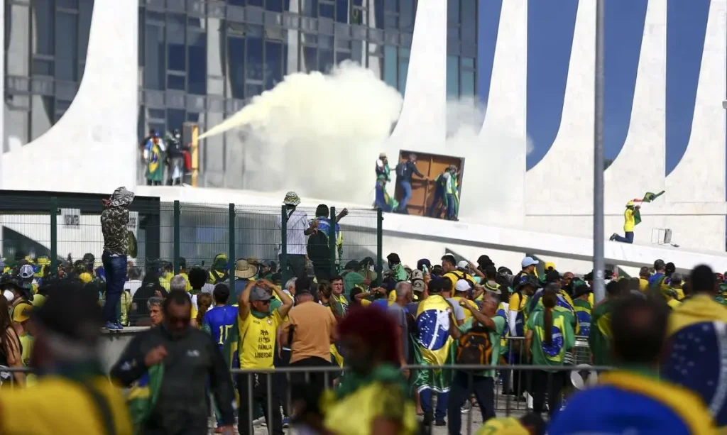 Com Torres livre, só um integrante da cúpula da segurança do 8/1 segue preso
