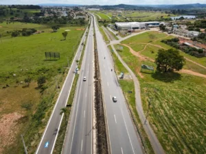 Veículos pesados não poderão trafegar na sexta-feira (7) e no domingo (9), entre às 7h e 20h