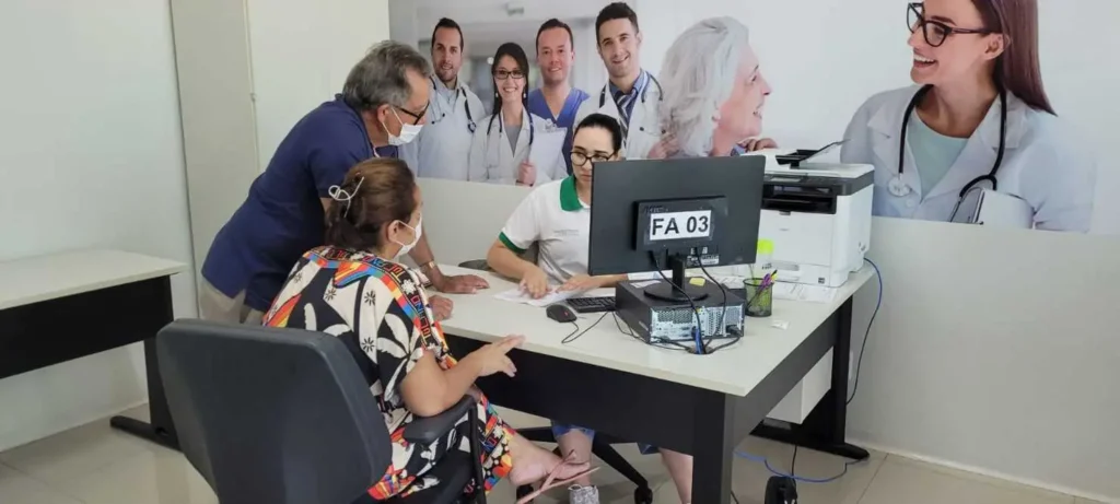 Itens da Cemac Juarez Barbosa são entregues também na unidade do Governo de Goiás no município, que já atendeu 75 pacientes no primeiro dia. | Foto: Divulgação