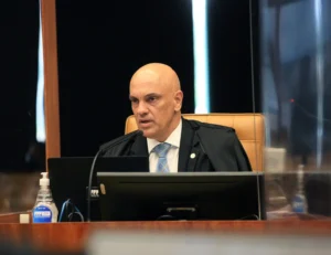 Ministro Alexandre de Moraes na sessão plenária. 24-03-2022