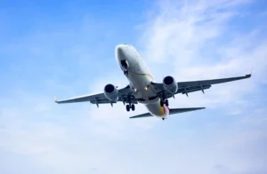 Passagens aéreas a R$ 200 devem começar em agosto, diz ministro