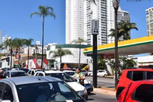 Secretaria alega que falta do aparelho pode acabar  colocando em risco a vida de milhares de pessoas que trafegam pelas vias | Foto: Reprodução/ g1