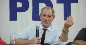 “Aproveitar o momento em que Bolsonaro derrete e que Lula ainda não conseguiu se firmar para ganhar projeção”, argumenta cientista político. | Foto: PDT