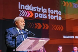 Lula disse a Putin que "no momento" não pode ir à Rússia participar do Fórum Econômico Internacional de São Petersburgo. | Foto: Ricardo Stuckert