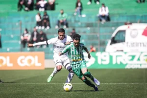 Moraes, ex-Juventude e atualmente na Aparecidense, é um dos atletas impedidos de jogar bola por 30 dias (Foto: Fernando Alves / EC Juventude)