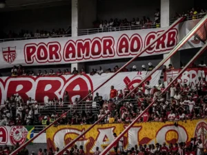 Jogando no Rei Pelé, Vila Nova precisará mudar a escrita negativa contra o CRB para manter invencibilidade na Série B (Foto: Comunicação CRB)