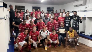 Técnico colorado vê equipe cada vez mais unida e afirma que a meta é manter a produtividade nas próximas rodadas (Foto: Fernando Brito / Vila Nova)