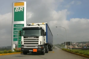 Sao Paulo, SP, Brazil - mar 11, 2004 - truck enters Petrobras gas station to refuel during trip on country side of Brazil. Company listed on B3, the Stock Exchange in Brazil