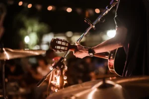 Cenário desfocado com banda créditos: banco de imagens|||||||||||