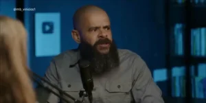 Pastor pede para orarem a Deus para quebrar mandíbula de Lula; assista