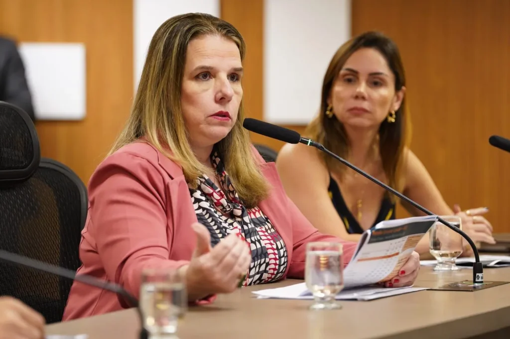 Selene Peres prestou contas do primeiro quadrimestre de 2023, na última quarta, na Alego | Foto: Hellenn Reis/Agência Assembleia de Notícias