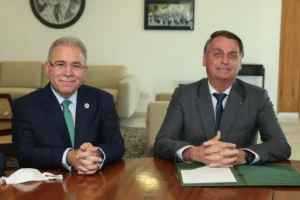 A cerimônia de filiação ocorreu para um público pequeno, com poucos deputados e senadores. | Foto: Reprodução/Redes Sociais