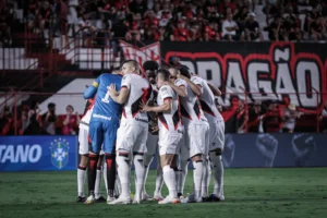 Querendo garantir a boa fase em casa, Atlético recebe o Ceará nesta noite, no Accioly (Foto: Ingryd Oliveira/ACG)