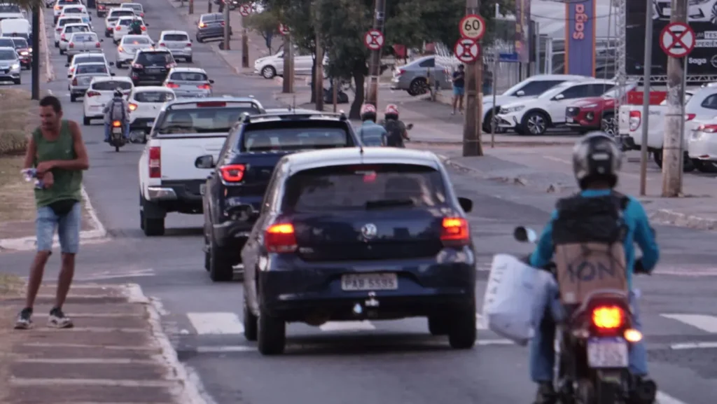 A solução para a problemática viria do projeto “Onda Verde” que tem objetivo de dar mais fluidez ao trânsito da cidade | Foto: Wagner Pereira