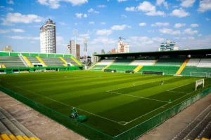 Jogando na Arena Condá, Vila Nova espera manter a escrita positiva contra a Chapecoense (Foto: Márcio Cunha/ACF)