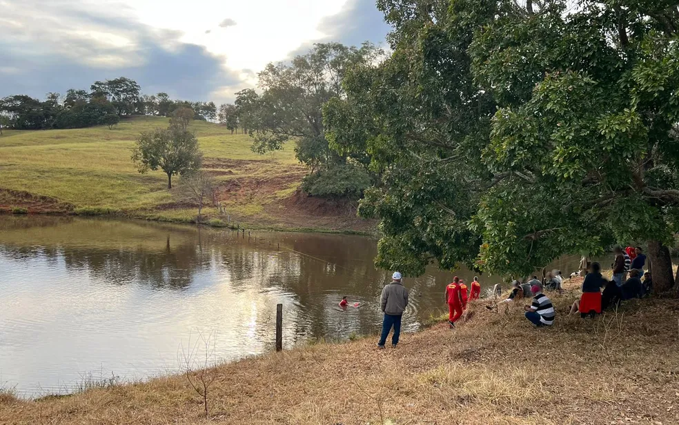 Bombeiros encontram corpo de adolescente dentro de represa após desaparecimento em Itaguaru, Goiás | Foto: Divulgação/Corpo de Bombeiros