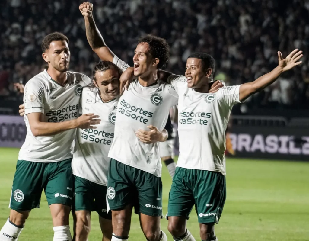 Vitória que dá moral. (Foto: Rosiron Rodrigues/Goiás )