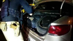 Homem é preso com mais de 120 kg de droga em Jataí