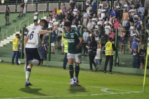Esmeraldino adia classificação ao “mata-mata” para a última rodada da Sul-Americana (Foto: Afonso Cardoso)