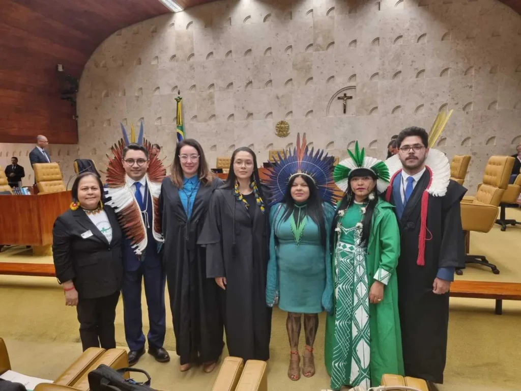 Sessão é acompanhada por cerca de 50 lideranças indígenas. | Foto: Reprodução/Twitter/Juliana de Paula Batista