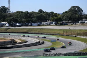 Turismo Nacional completa etapa de belas disputas em Interlagos