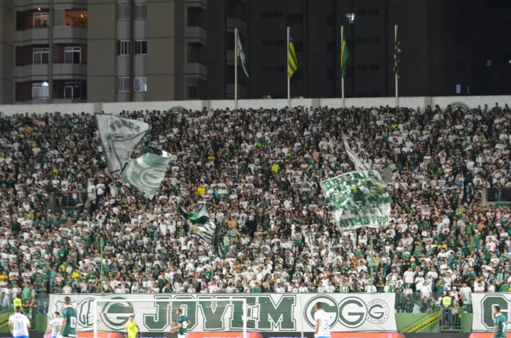 Goiás muda o foco e agora pensa na Série A do Campeonato Brasileiro (Foto: Afonso Cardoso)