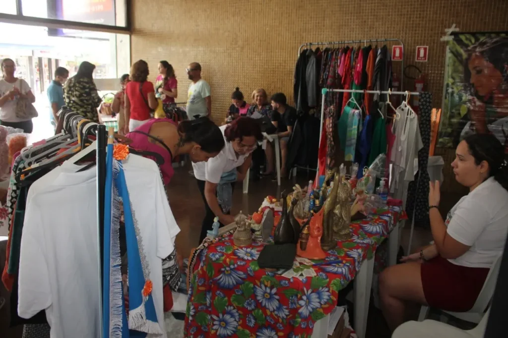 A feira tem entrada gratuita e contará com expositores das áreas da saúde, beleza, culinária e brechós. | Foto: Divulgação / Secult