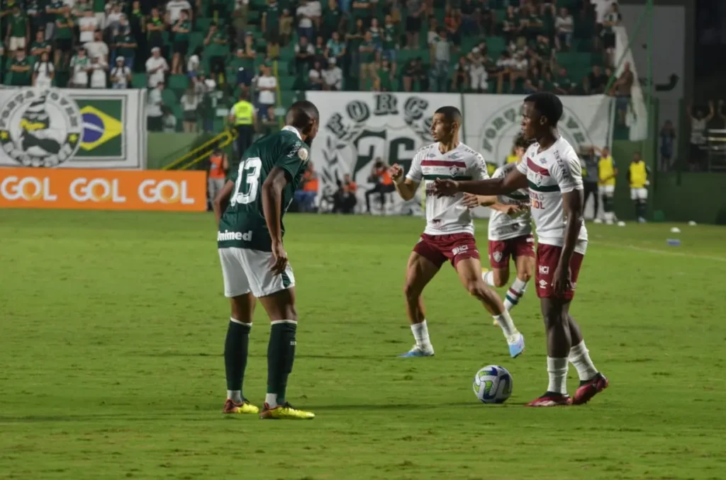 Esmeraldino chega a marca negativa de 4 jogos sem vitória no Brasileirão (Foto: Afonso Cardoso)