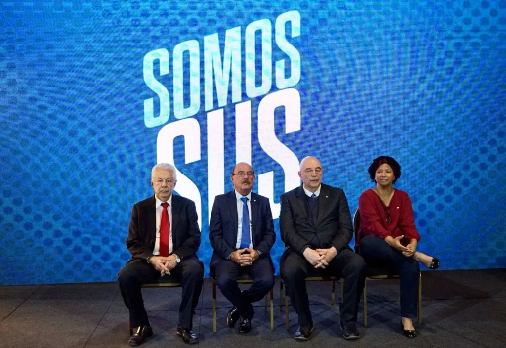 Frente Parlamentar Mista de Saúde é instalada com Zacharias Calil na presidência