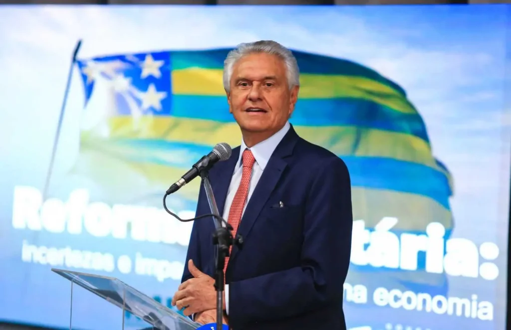 Governador se reuniu com deputados, prefeitos, empresários e senador. | Foto: Secom