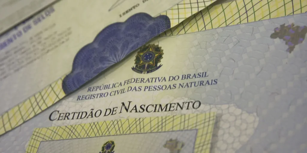 Certidão de Nascimento