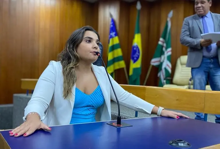 A vereadora explicou que já foi criado na SME um grupo de trabalho que estuda a regulamentação e a criação da carreira dos administrativos | Foto: Câmara dos Vereadores de Goiânia