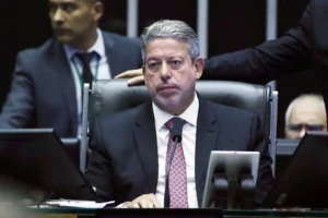 O presidente da Câmara se reuniu com o presidente Lula e o presidente do Senado, Rodrigo Pacheco. | Foto: Câmara