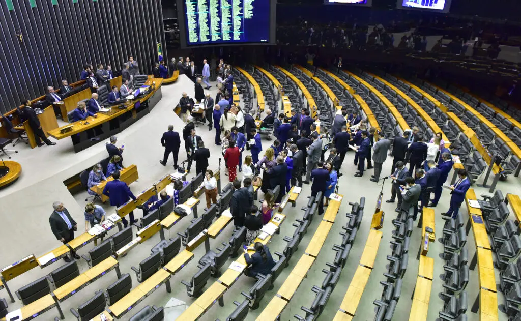 A sexta-feira foi de alívio e mais trabalhos na Câmara Federal | Foto: Agência Brasil