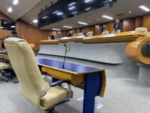 Segundo IBGE, o número foi revisto e a nova alteração na lei prevê 37 vereadores | Foto: Felipe Cardoso/O Hoje