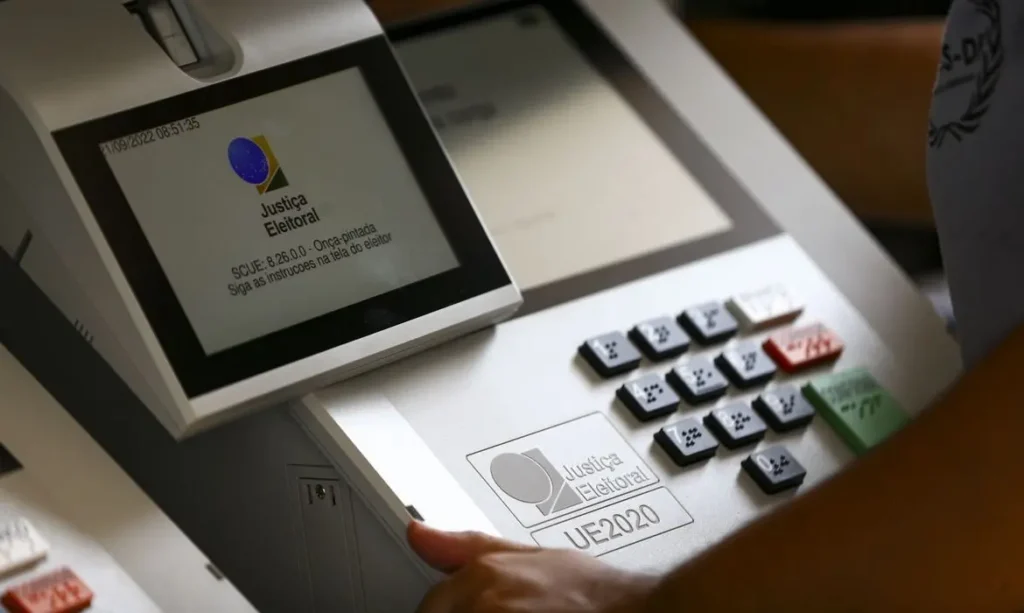 Pouco mais de um ano separa o cidadão eleitor das urnas | Foto: Marcelo Camargo/ABr