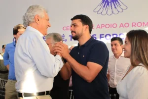 Com o apoio “irrestrito” de Caiado, o prefeito de Trindade não vai passar perrengue na disputa, que pode levá-lo a uma vitória esmagadora | Foto: Reprodução