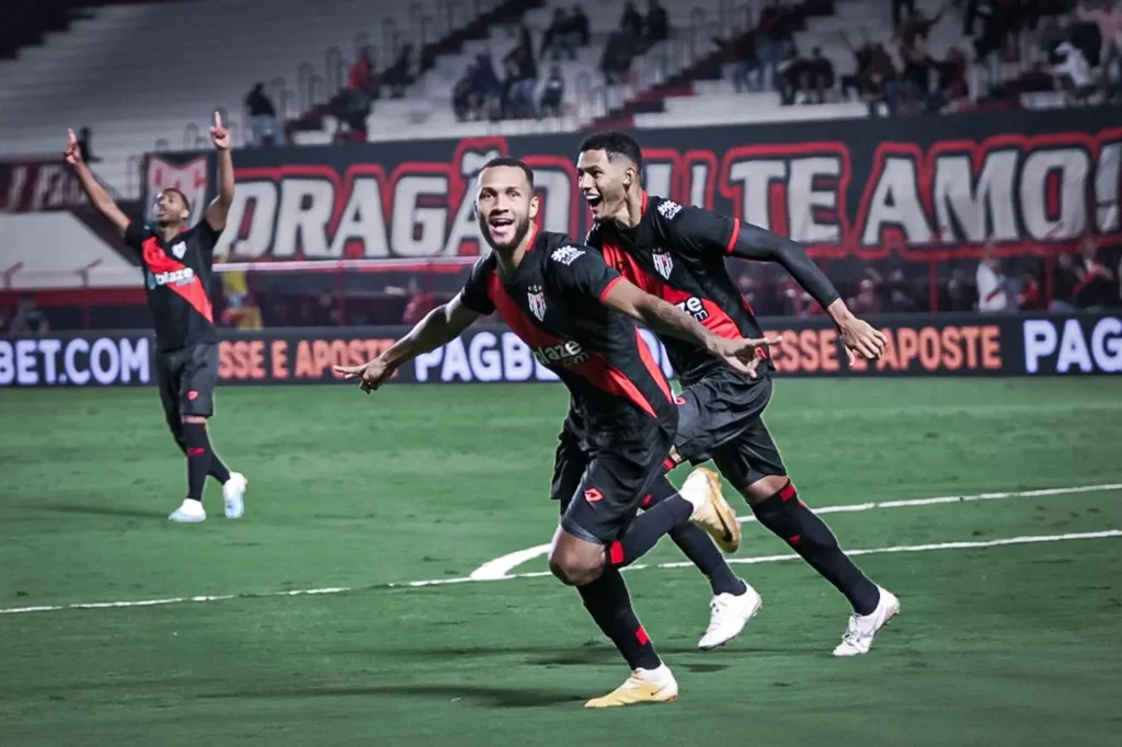 Melhor para o rubro-negro goiano que busca se recuperar no campeonato (Foto: Ingryd Oliveira/ACG)