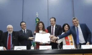 A atuação da Mesa abrange servidores e empregados públicos civis da administração direta, de autarquias e fundações do governo federal | Foto: Adalberto Marques/MGI