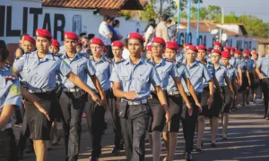 O que muda é o modelo de gestão, que impede a esquerda controlar professores e doutrinar ideologicamente os alunos | Foto: Reprodução/Internet