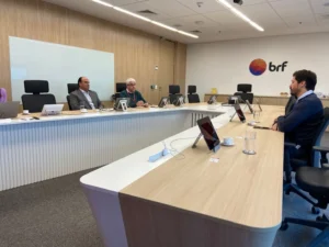 Daniel Vilela se reúne com executivos da BRF, na sede da empresa, em São Paulo | Foto: Lucas Aguiar
