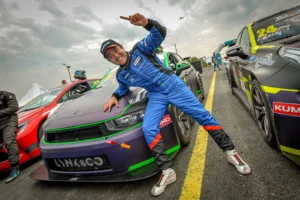 Rafael Suzuki conquista primeira vitória no TCR South America