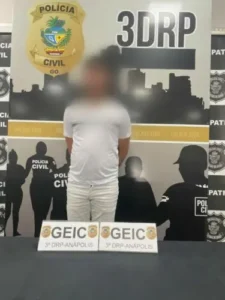 Homem é preso suspeito de posse de material pornográfico infantil, em Anápolis | Foto: Divulgação / PCGO