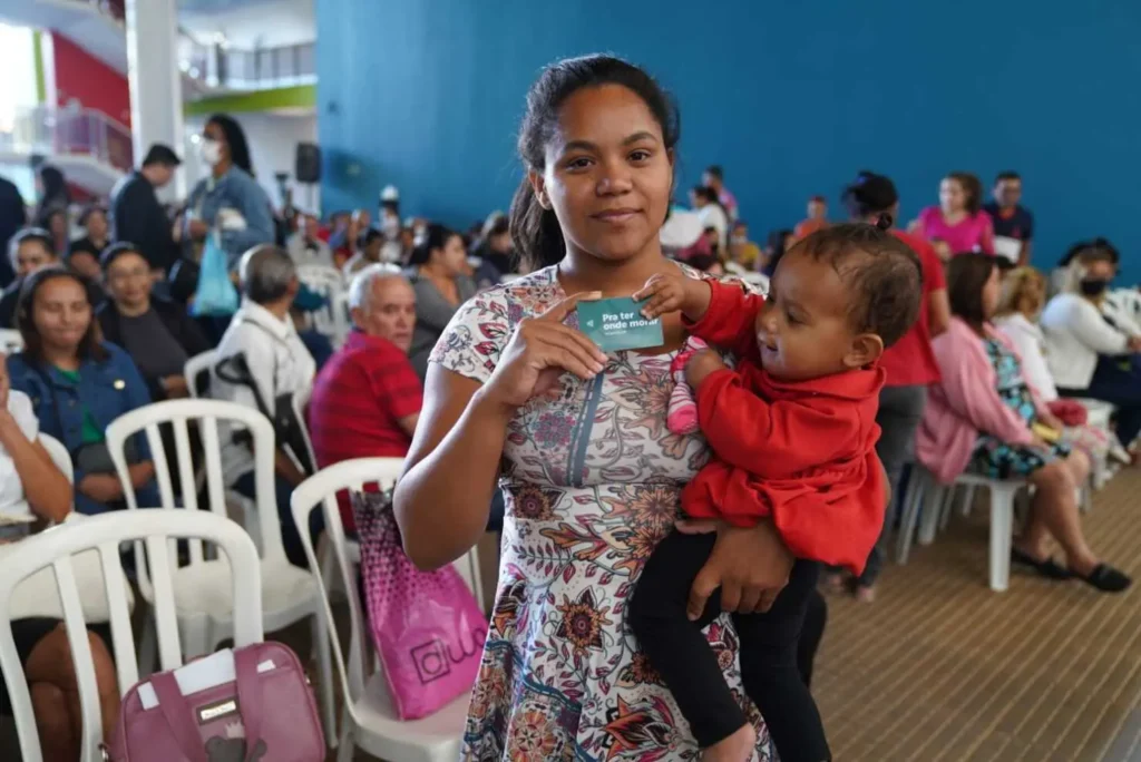 Novos beneficiários residem em Goiânia e terão R$ 350 mensais por 18 meses para custeio de aluguel. Programa já atende cerca de 40 mil pessoas. | Foto: Divulgação