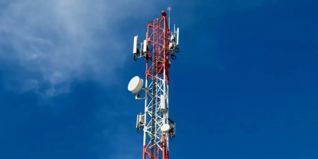 A tecnologia 5G requer maior número de antenas espalhadas pela cidade para que os usuários e poder público, de fato, tenham sinal de qualidade | Foto: Secom