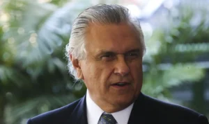 Após encontro com o presidente eleito, Jair Bolsonaro, o governador eleito de Goiás, Ronaldo Caiado, fala com a Imprensa.