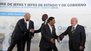 O encontro entre os líderes dos blocos reúne 60 países  e irá acontecer entre segunda (17) e terça-feira (18), na capital belga | Foto: Reprodução/ Ansa Brasil